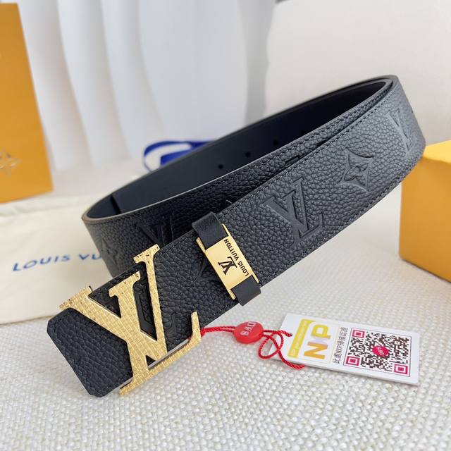 Product Name: Louis Vuitton Belt Leather Bag - Original Model: Hook-on Buckle, C Product Name: Louis Vuitton Belt Leather Bag - Original Model: Hook-on Buckle, C