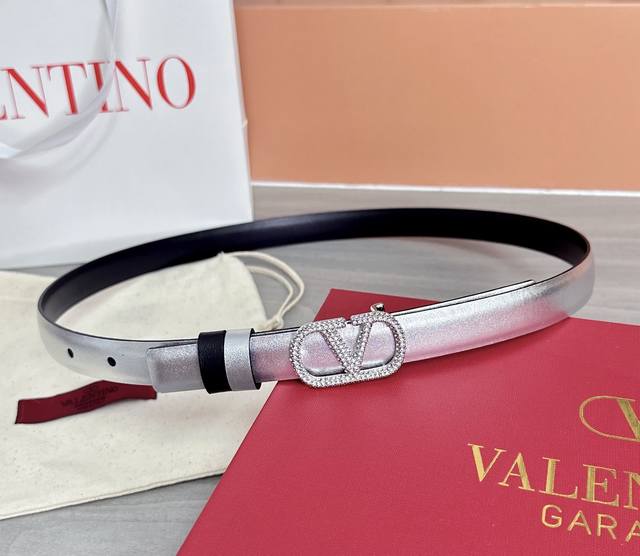 2.0cm Valentino belt, double-sided top-grain cowhide, length: 75.80.85.90.95 mm.