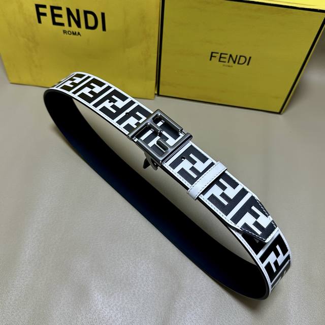 Image Package +10 Fendi 38mm wide leather belt, same style as in boutiques. Orig