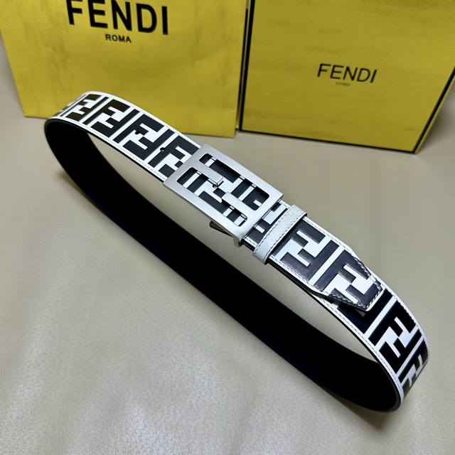 Image Package +10 Fendi 38mm wide leather belt, same style as in boutiques. Orig