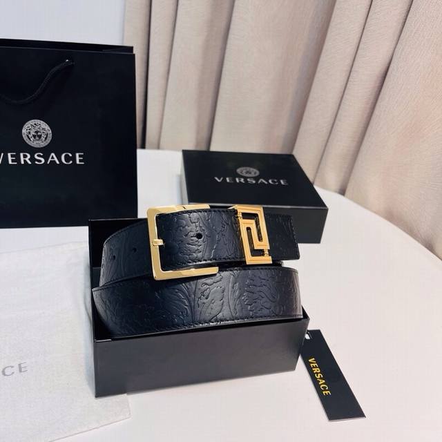 Versace new top-grain cowhide leather belt, adorned with a greca Goddess belt lo