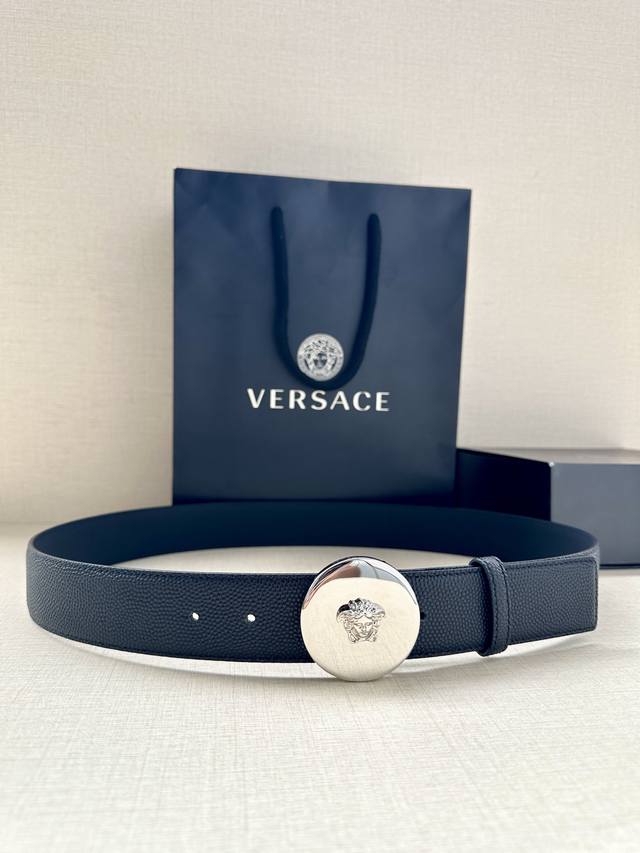 Width 4.0Cm This Versace soft leather belt features a 3D Medusa buckle and can b