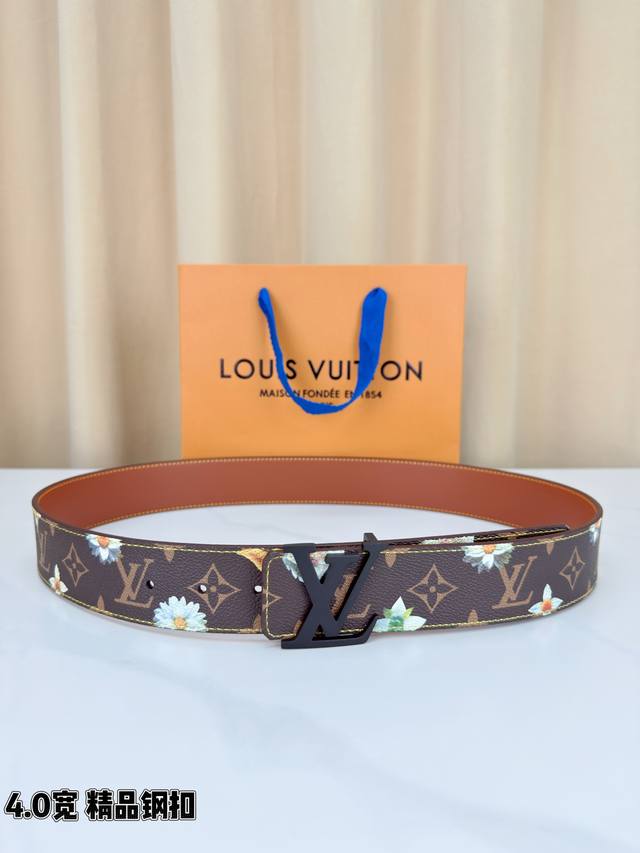 4.0 Wide Lv Initiales Monogram Flower Reversible Belt features a Monogram print