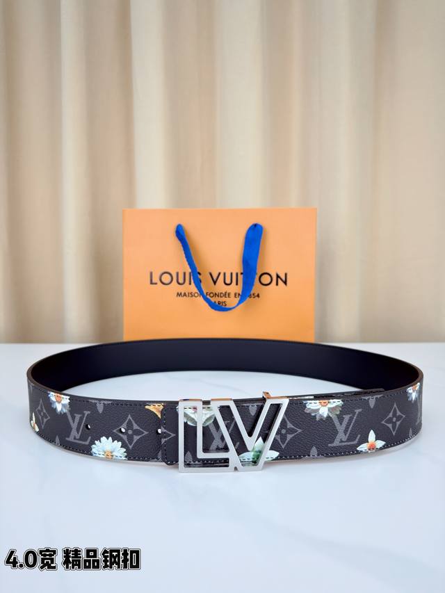 4.0 Wide Lv Initiales Monogram Flower Reversible Belt features a Monogram print