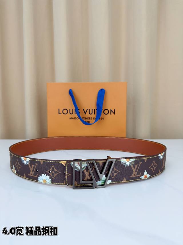 4.0 Wide Lv Initiales Monogram Flower Reversible Belt features a Monogram print