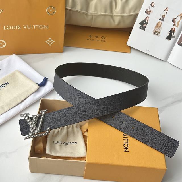 Original packaging, L-brand new arrival this season, original single-piece belt,