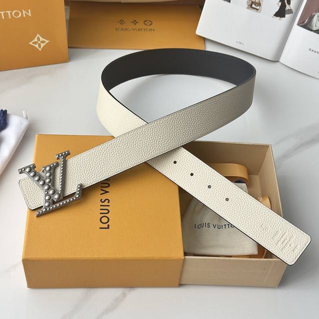 Original packaging, L-brand new arrival this season, original single-piece belt,