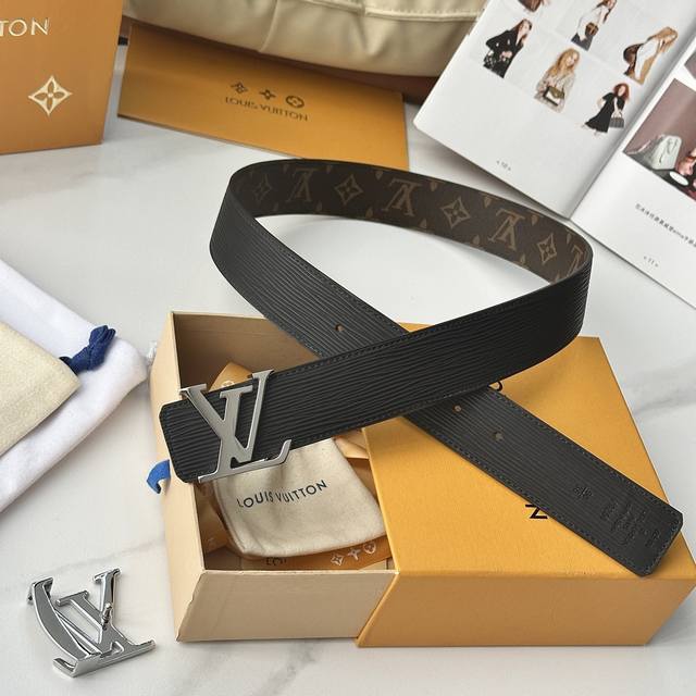 Original packaging, latest version from L-brand boutique, 40mm wide leather stra