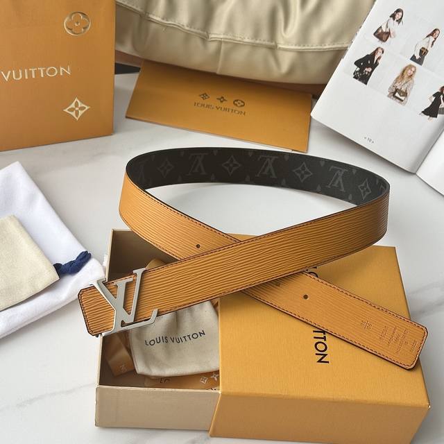 Original packaging, latest version from L-brand boutique, 40mm wide leather stra