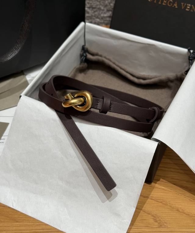 Knot belt, from the Italian luxury brand Knot, crafted from cowhide leather and