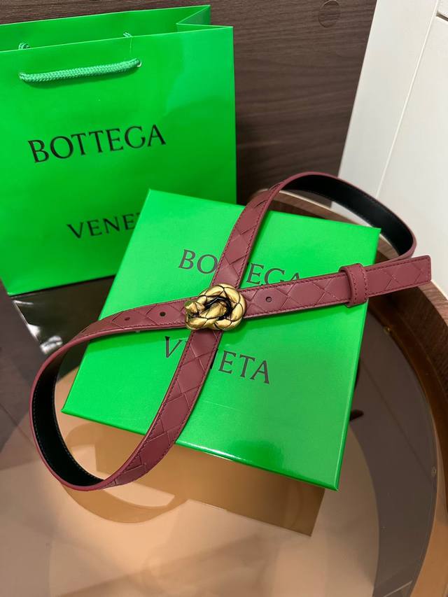 New boutique synchronized pure hand-woven women's belt, full-grain imported leat