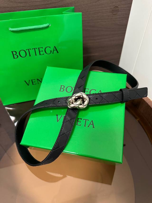 New boutique synchronized pure hand-woven women's belt, full-grain imported leat