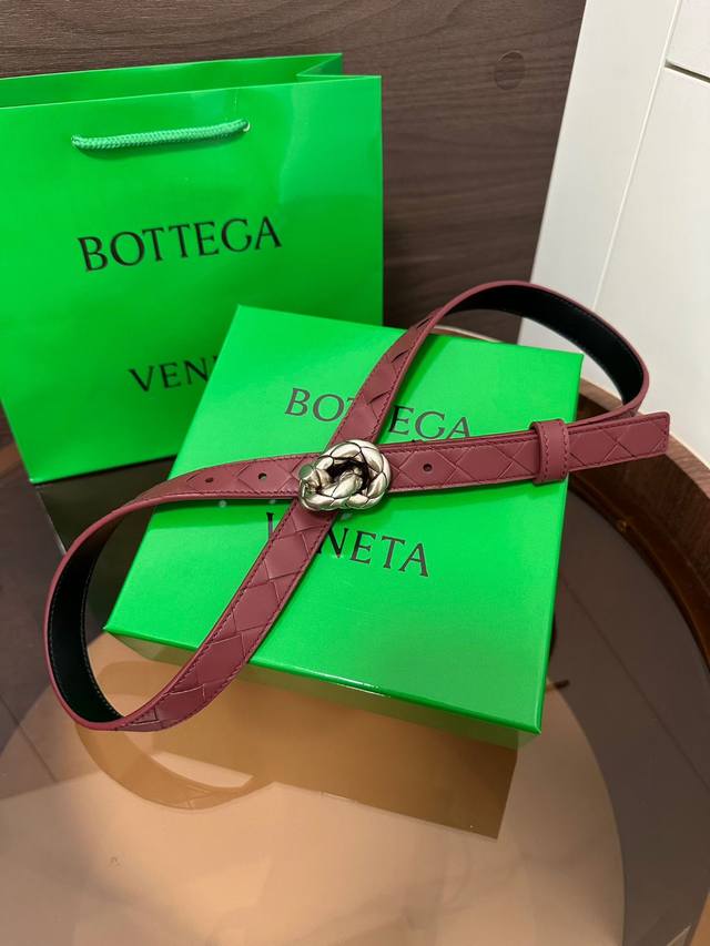 New boutique synchronized pure hand-woven women's belt, full-grain imported leat