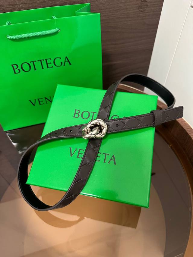 New boutique synchronized pure hand-woven women's belt, full-grain imported leat