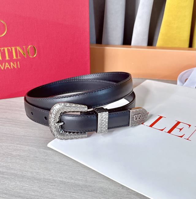 Cm Valentino belt, double-sided top-grain cowhide, length: 75.80.85.90.95.100.10