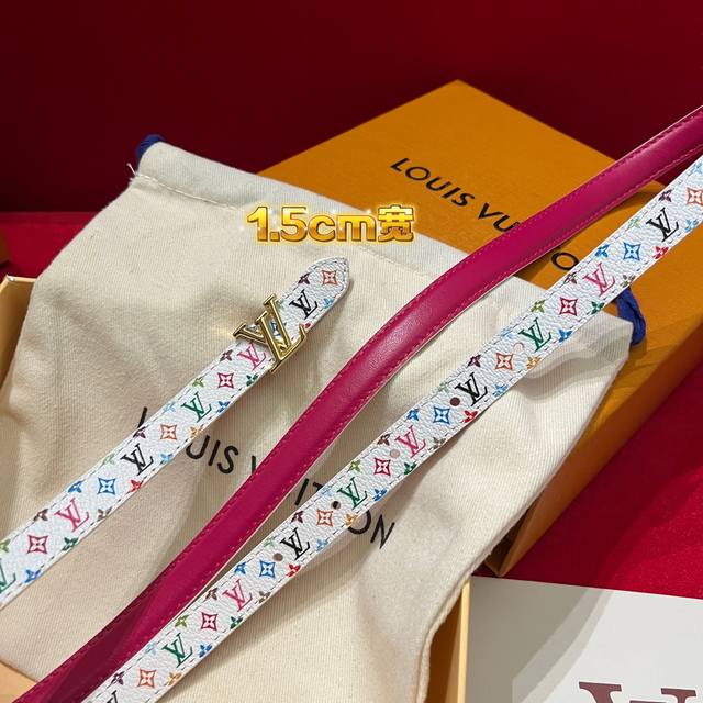 A super stylish L V thin belt, 1.5mm wide, reversible, simple and versatile, eas