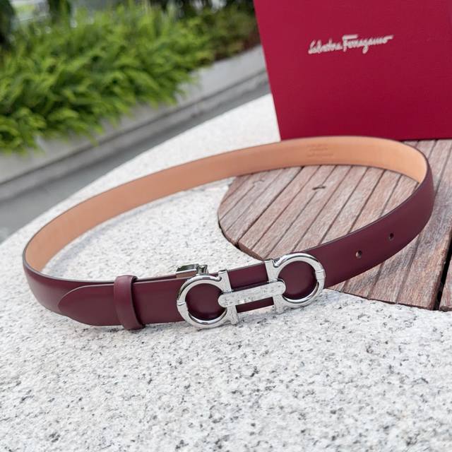 2.5Cm菲拉格慕腰带，双面头层进口牛皮，长度：75.80.85.90.95. .105欧，铜五针扣原版开模定制