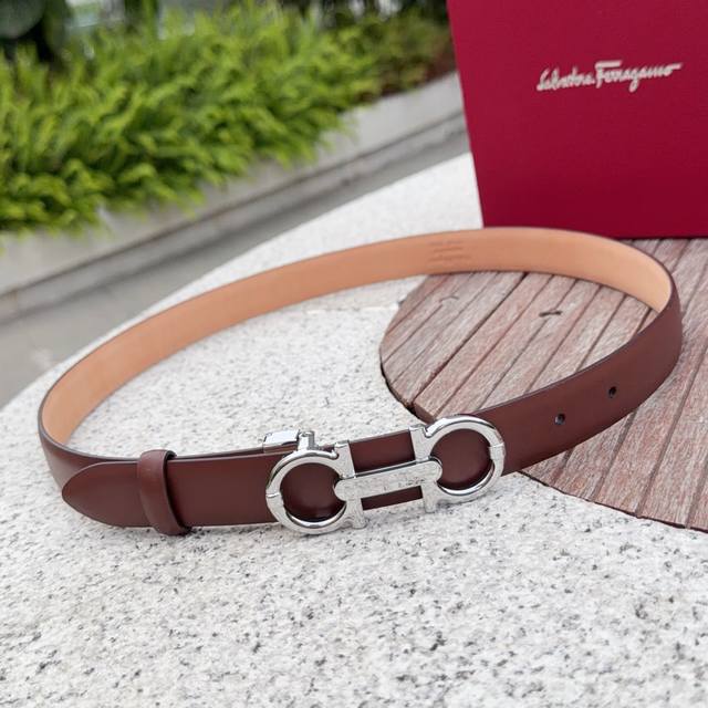 2.5Cm菲拉格慕腰带，双面头层进口牛皮，长度：75.80.85.90.95. .105欧，铜五针扣原版开模定制