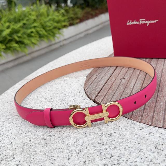 2.5Cm菲拉格慕腰带，双面头层进口牛皮，长度：75.80.85.90.95. .105欧，铜五针扣原版开模定制