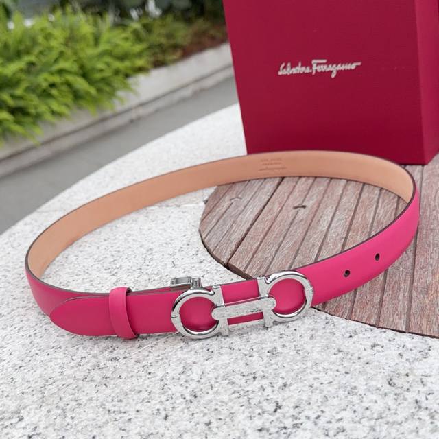 2.5Cm菲拉格慕腰带，双面头层进口牛皮，长度：75.80.85.90.95. .105欧，铜五针扣原版开模定制