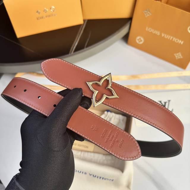 Original packaging L0Uis Vuitt0N New Season Men's Belt, 35mm wide, double-sided