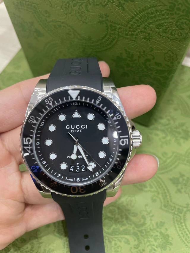 Original Box: 30 Gucci New Arrival! Quartz Men's Watch, 45mm Case Diameter, Stai Original Box: 30 Gucci New Arrival! Quartz Men's Watch, 45mm Case Diameter, Stai