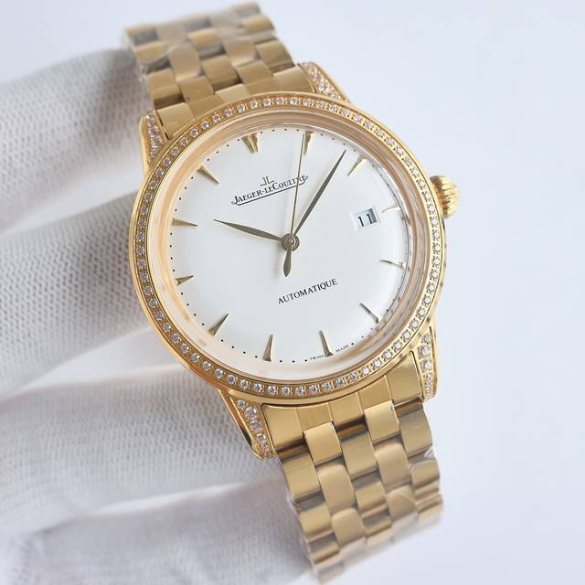 积家 Jl 大师系列1288420 锅盖玻璃 搭载9015机芯.直径39Mm!316精钢完美原版大师,剔透的蓝宝石镜面玻璃,精巧的指针、闪光银丝面板夜光明显、台 积家 Jl 大师系列1288420 锅盖玻璃 搭载9015机芯.直径39Mm!316精钢完美原版大师,剔透的蓝宝石镜面玻璃,精巧的指针、闪光银丝面板夜光明显、台