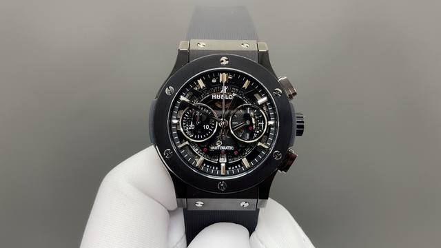 宇舶升级版宇舶hublot恒宝表经典融合classic Fusion系列，直径45Mm，表壳316L精钢，耐磨蓝宝石玻璃，施华洛世奇钻石镶嵌，进口搭载进口775