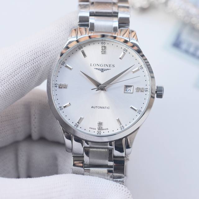 白 金 品牌：浪琴-Longines类型：男士腕表壳套：顶级版316精钢l表带：进口小牛皮表带 316L精钢表带机芯：全自动机械机芯镜面：矿物质防刮镜面玻璃尺寸