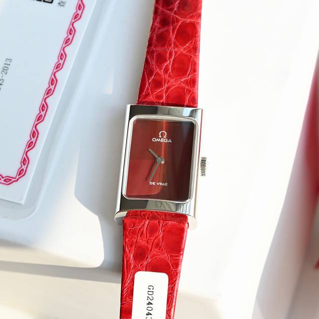 欧米茄棋盘 瑞士名表60年代omega包金手动中古女士手表，特别的类型棋盘表盘，漂亮的长方形包金表壳，前卫的设计，中古魅力，世界名表欧米茄omega包金古董非常