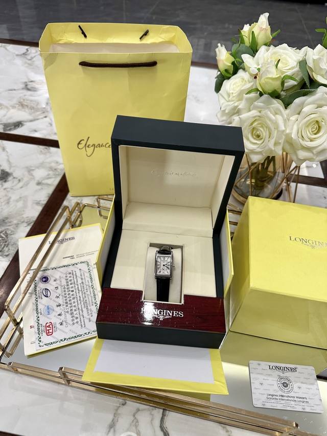 原单270 图片同款包装 浪琴戴绰维纳皮带到货，手表可以增加人的时尚魅力与气质，彰显品质的生活 进口石英机芯，牛皮表带搭配全钢日机 蓝宝石玻璃镜面，原单品质，不