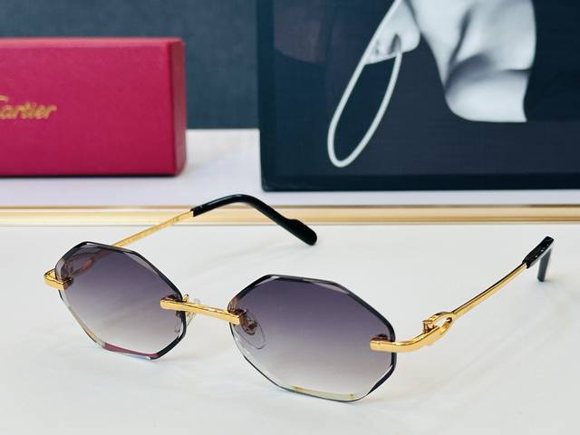 原版cartie* 卡家 官网经典款 太阳镜 Ct01831O Size：57口19-142 电镀工艺精湛大牌品 L戴起来气质十足！