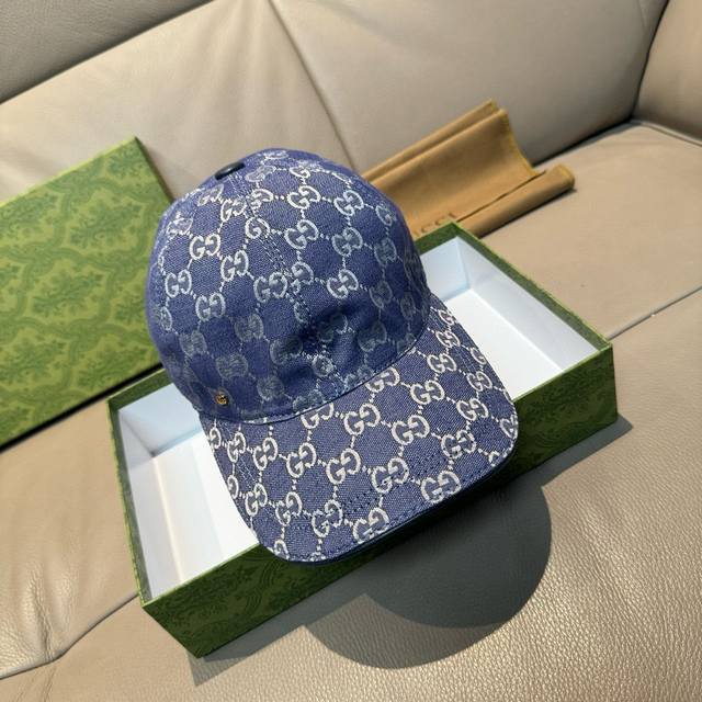 配包装布袋，Gucci 古奇 新款原单棒球帽， 金属小双g，专柜最新款，1:1开模订制，正版开模五金，原版帆布料+头层牛皮，原厂品质！质量超赞，基础头围56，贴