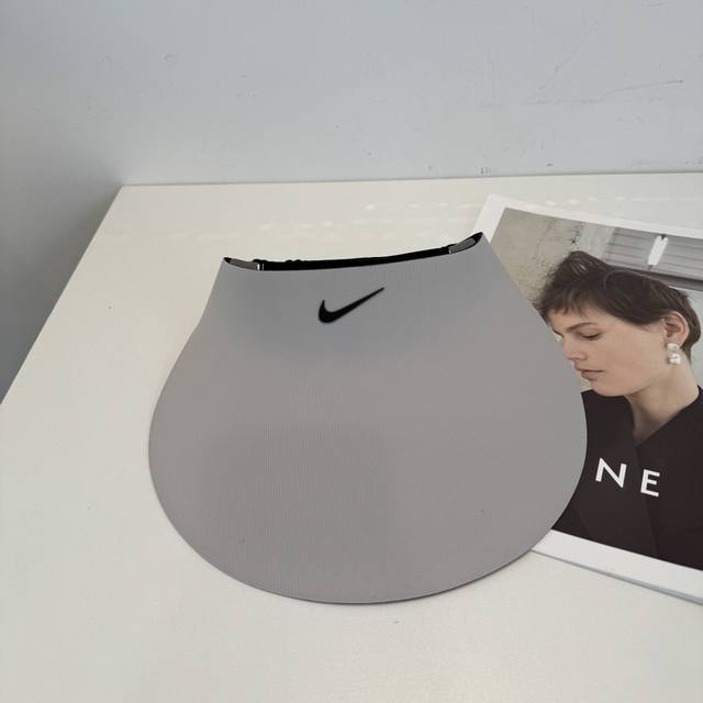 耐克 系列空顶 经典中古单品，气质穿搭单品，质量杠杠