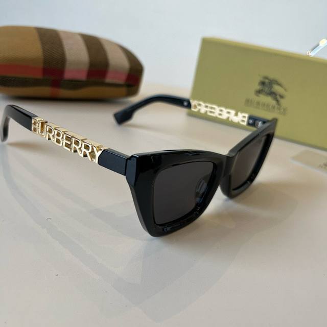 pBurberry巴宝莉2025新款太阳墨镜出行必众备多明星同款 太阳镜