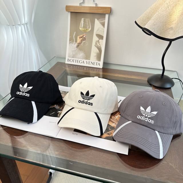 Adidas阿迪达斯高版棒球帽，细节做工都很精致，面料超舒服！百搭款
