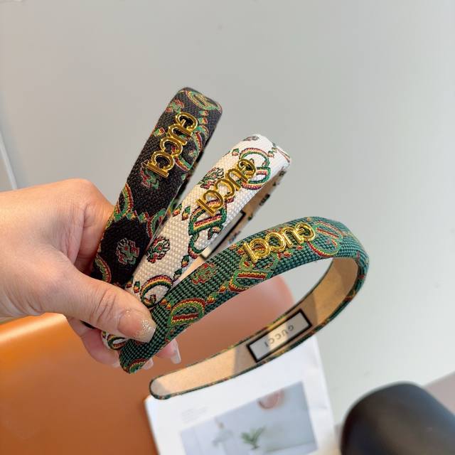 配包装 Gucci古奇 经典新款发箍，女神必备单品头箍，时尚潮流百搭款！多色出货...