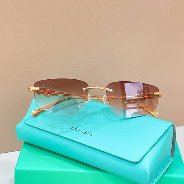 Tiffany&Co.Model：Tf2042L Size：58口18-145