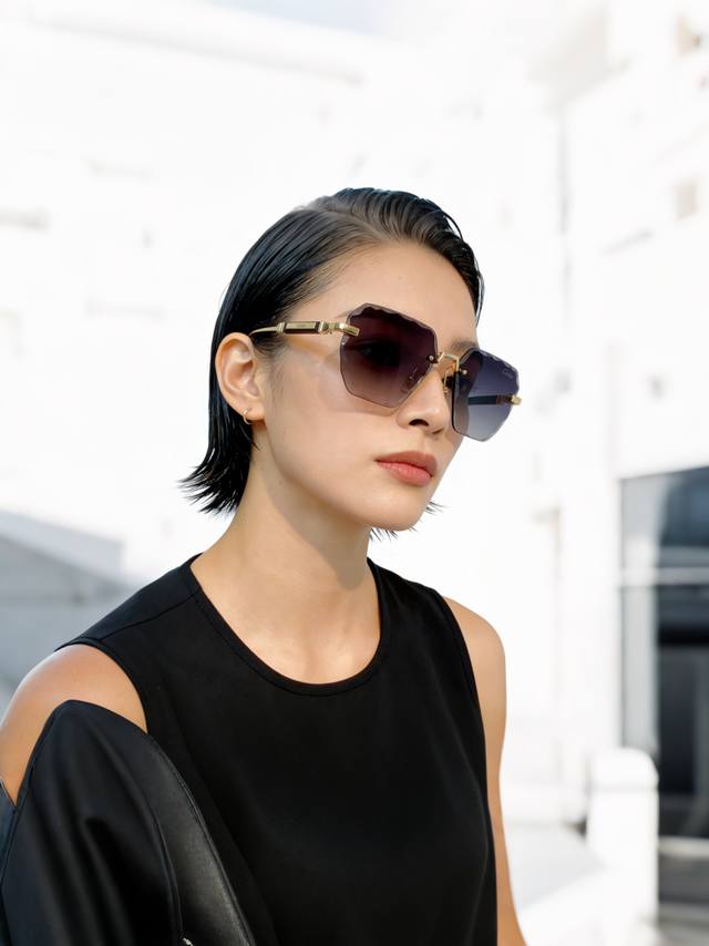 Cartier卡地亚 2026新款顶级无框工艺，搭配不规则波浪切边镜片，线条灵动飘逸，完全不挑脸型，圆脸、方脸都能秒变精致小脸，自带清冷贵气感，轻松驾驭各种风格