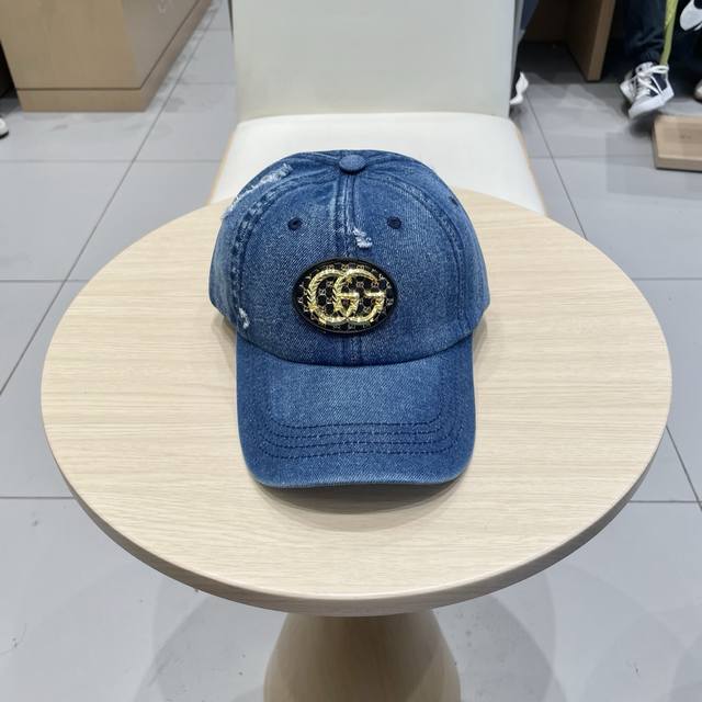 Gucci古奇 2026专柜新款洗水牛仔棒球帽，很潮！休闲运动款，经典制作，超级好搭衣服！