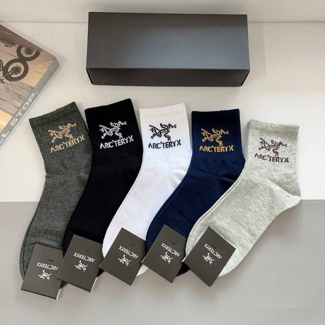 Arc'teryx Men's Mid-Calf Socks (5 pairs per box, including packaging) - High-qua