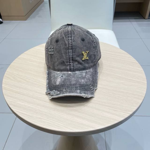 Louis Vuitton 2025 Spring Summer Original Embroidered Baseball Cap, Lightweight
