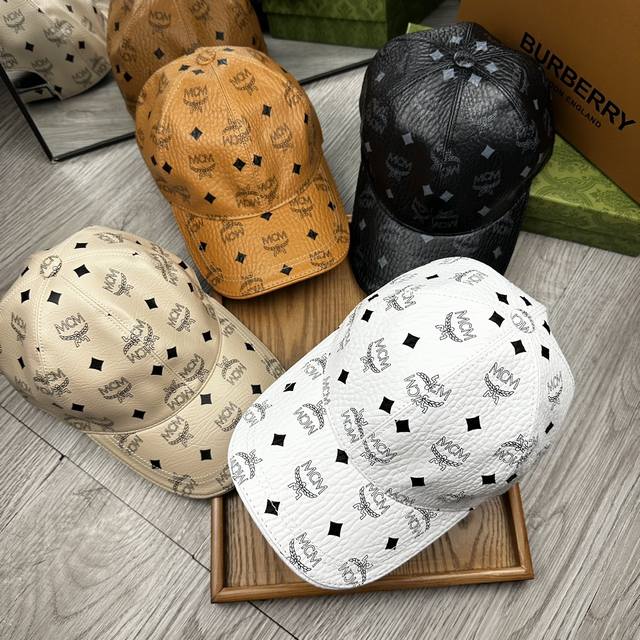 Mcm. New leather hat! Super A quality, latest style! Fashionable and trendy, hig