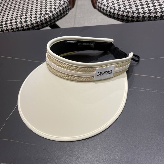 最新巴黎世家balenciaga，空顶遮阳帽，最好品质的，休闲大方，大家自己对比哦