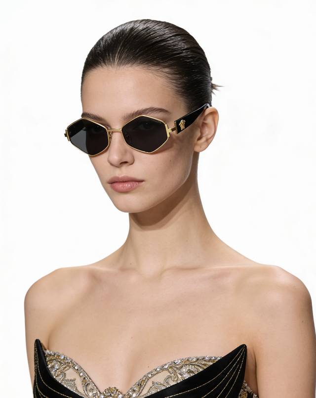 Versac*Model：Ve 2396Fsize：58口19-140