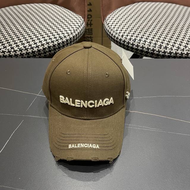 Balenciaga 巴黎世家 新款原单棒球帽， 专柜1:1开模订制，轻盈透气，简洁大方！基础头围56，贴片可调节，男女可用，四季必备！