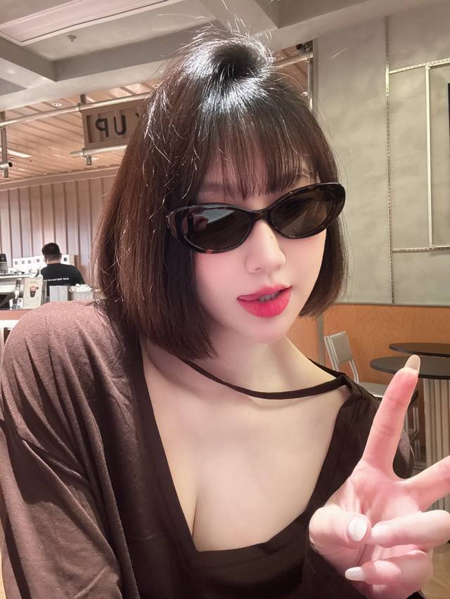 Miu M*Model:Vmu 85Ssize：55口17-145