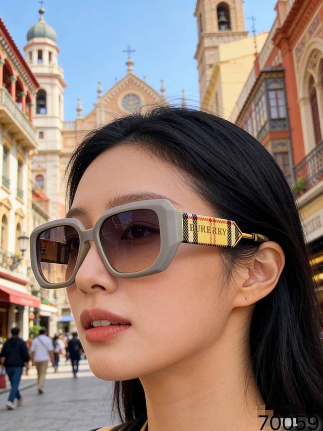 Burberr*2026新款复古港风墨镜女潮方形圆脸显瘦高级感防紫外线太阳镜