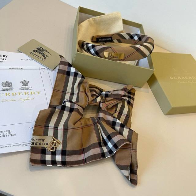 pBurberry巴宝莉格子发圈