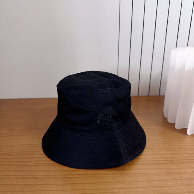 巴宝莉burberry 官网同步上线 韩版新款英伦风定制款1:1原单品质 男女通用渔夫帽 高版品质质量